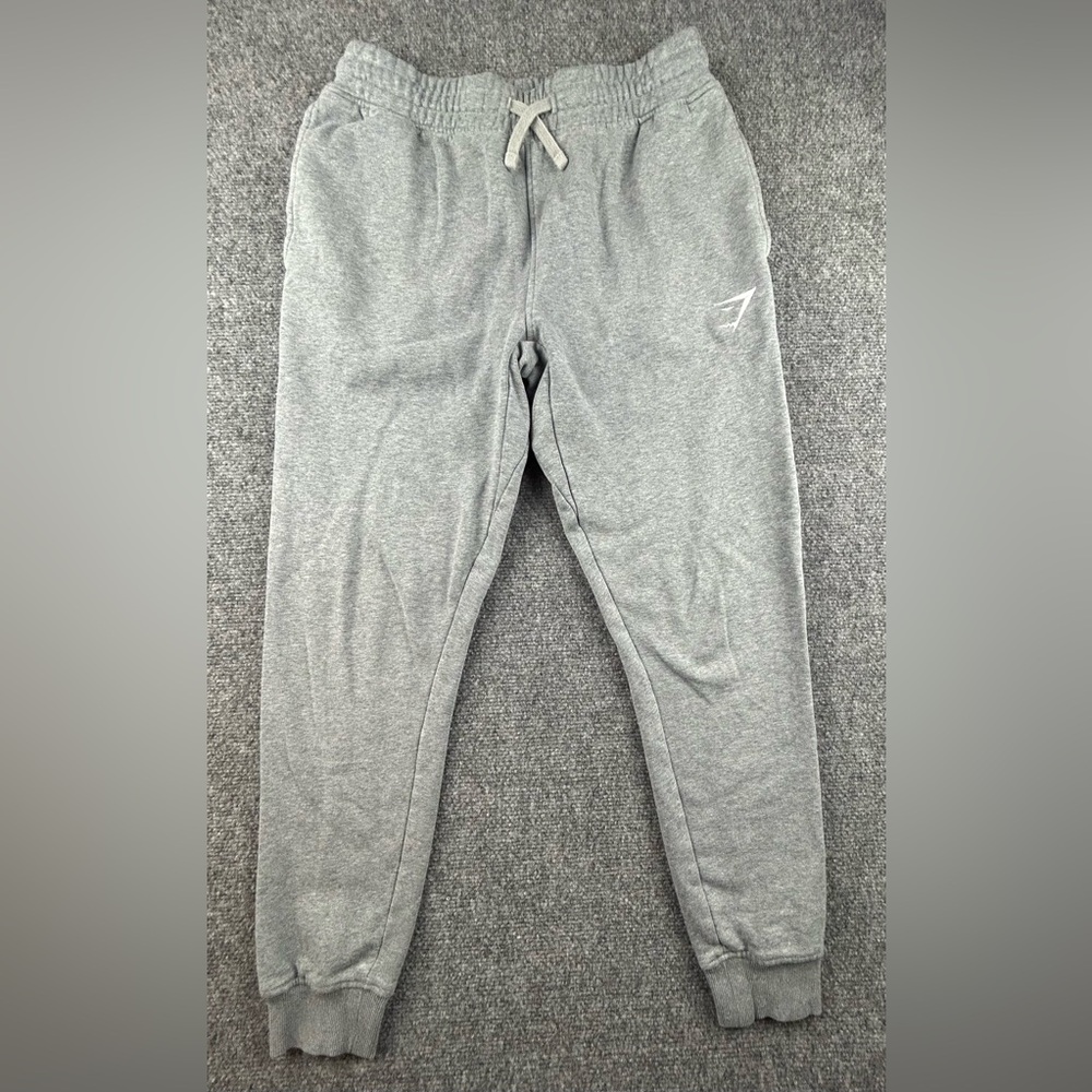 Gymshark Men’s Gray Crest Joggers Tapered Drawstring Waistband Slash Pockets S